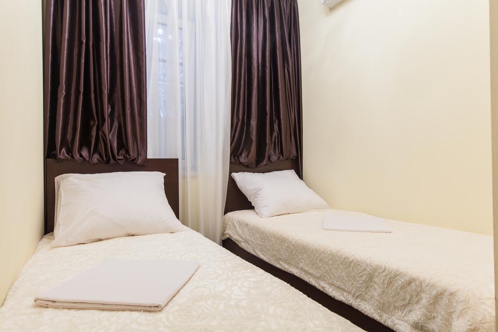 Hotel Cristal Odessa Zimmer foto